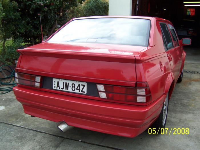 Alfa Romeo 75 Twin Spark 20